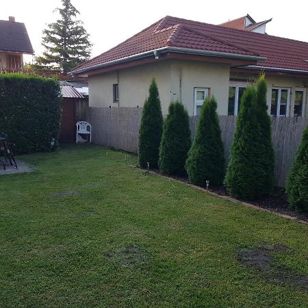Nádor Apartman Appartamento Balatonlelle Esterno foto