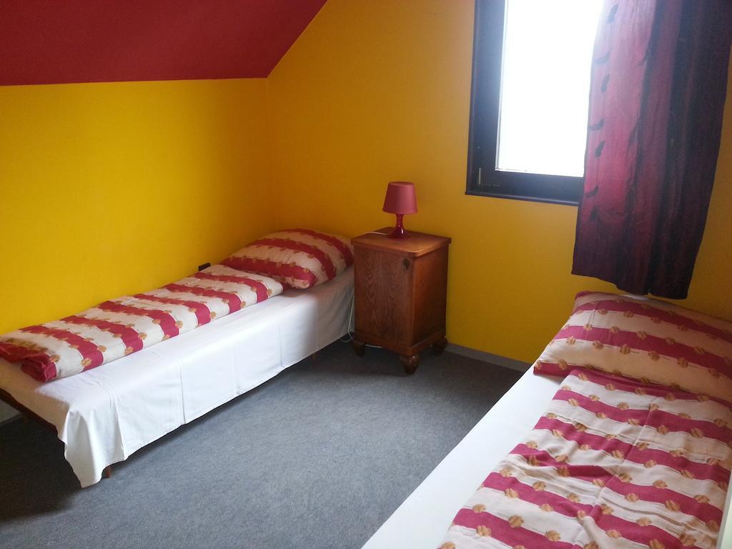 Nádor Apartman Appartamento Balatonlelle Camera foto