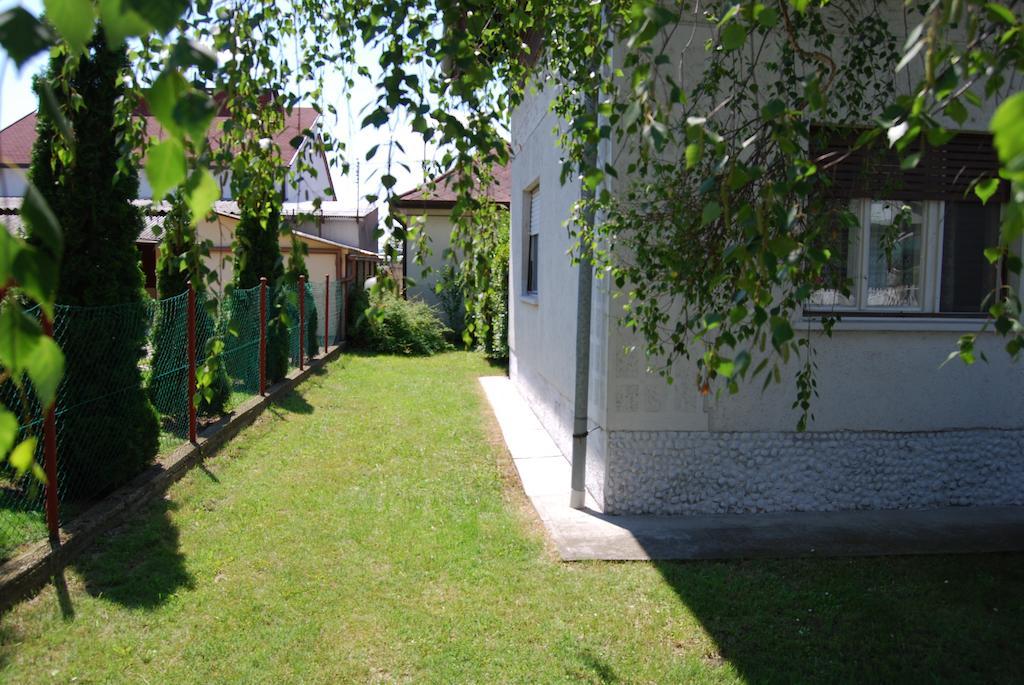 Nádor Apartman Appartamento Balatonlelle Camera foto