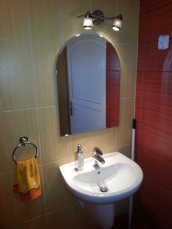 Nádor Apartman Appartamento Balatonlelle Camera foto